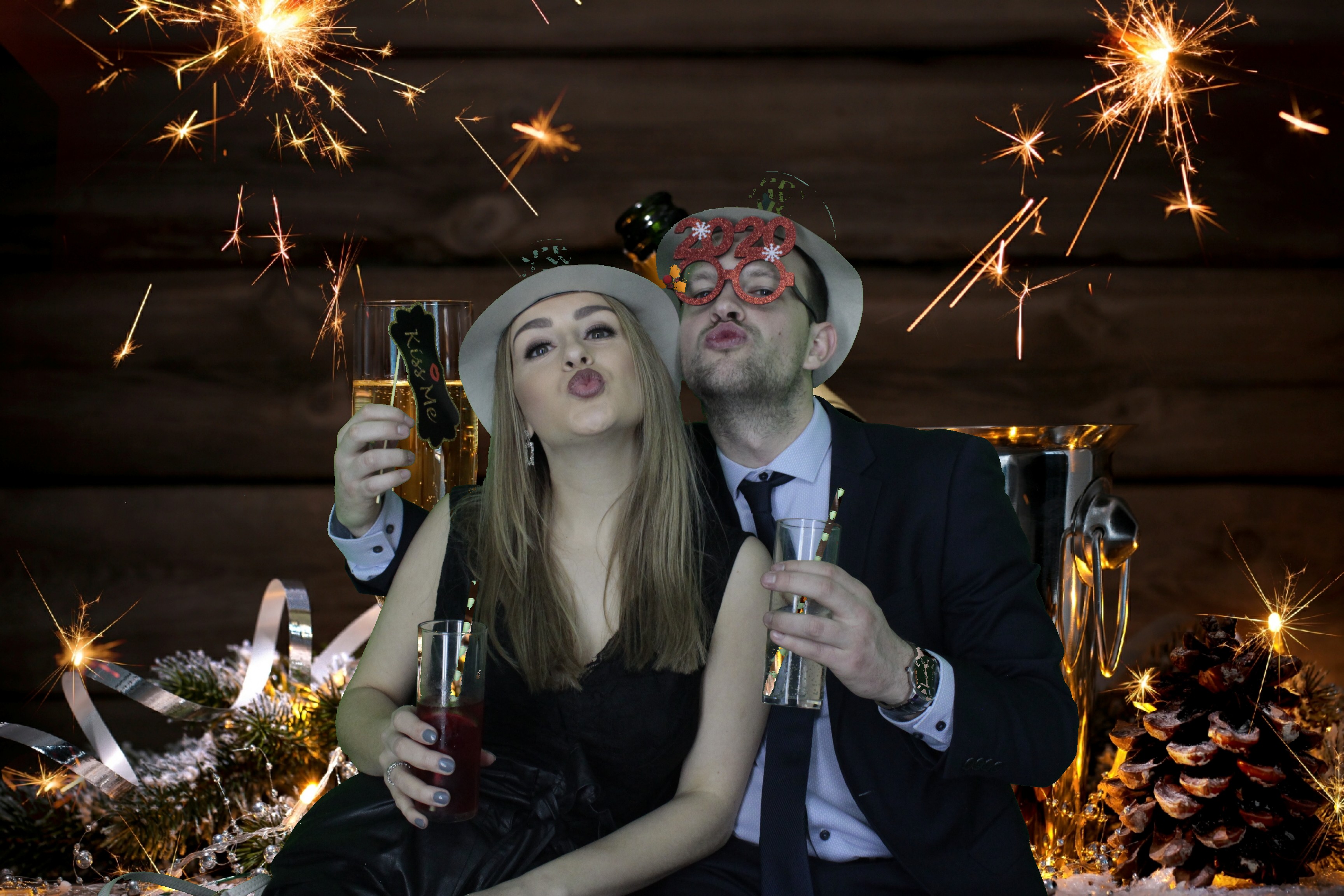 NYE Party | View more photos from the event at gallery.myphotoboothexperience.co.uk/u/MyPhotoBoothExperienceLtd/NYE-Party
